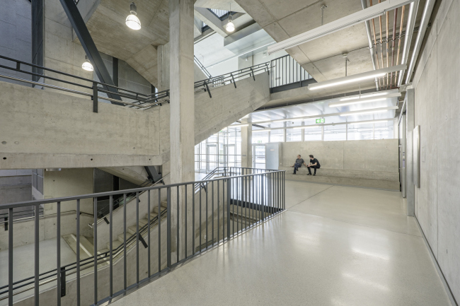 ������ ����������� � ���������� ������ ��� ����-�����-�����. ���� � Hertha Hurnaus