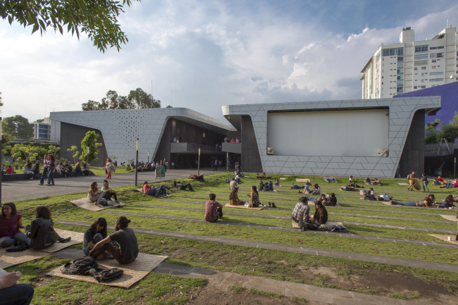   / Cineteca National. : Jaime Navarro,  Rojkind Arquitectos