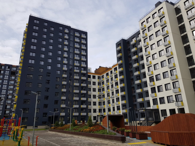 �� ����������, ������������ �������� KMEW �� ������� ������� V. ����������� ������������� ��������� ���-�����������