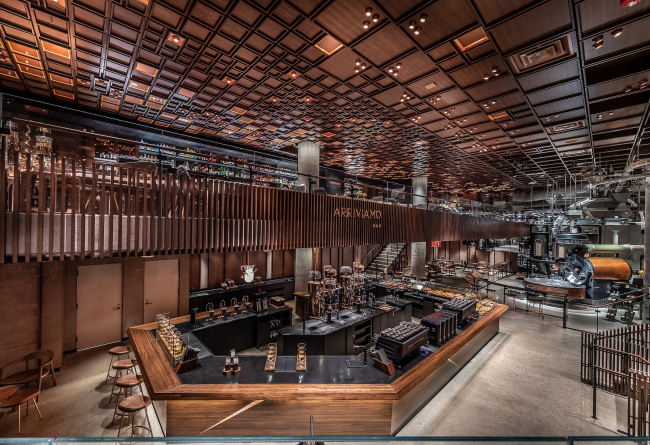 Starbucks Reserve Roastery (NY).   Matt Glac.  Starbucks  