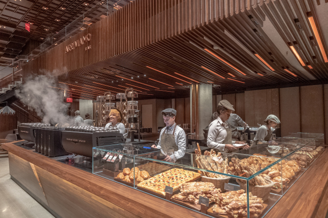 Starbucks Reserve Roastery (NY).   Matt Glac.  Starbucks