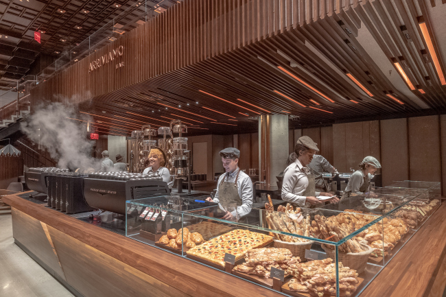 Starbucks Reserve Roastery (NY). ���������� � Matt Glac. ������������� Starbucks