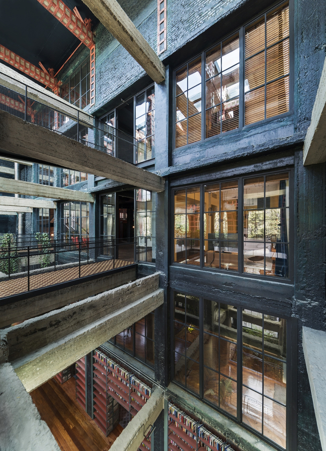 ����� Stamba, �������. �����. ���������� ������������� ��������� Adjara Group