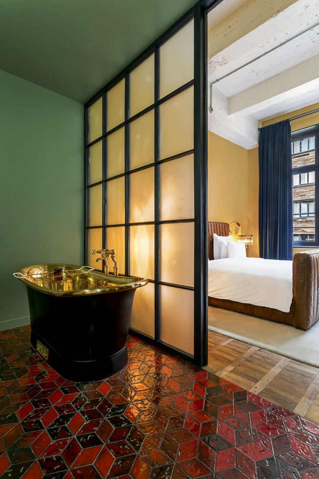 ����� Stamba, �������. ������. ���������� ������������� ��������� Adjara Group