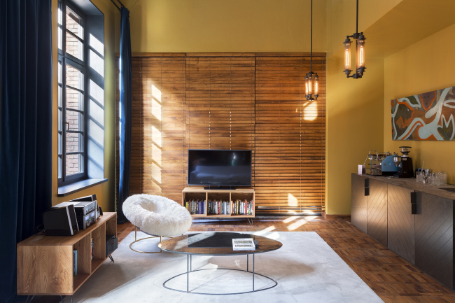 ����� Stamba, �������. ������. ���������� ������������� ��������� Adjara Group