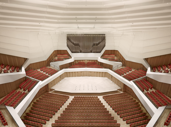 ������ �������� � �������� � �������������. ���� � Christian Gahl /gmp Architects