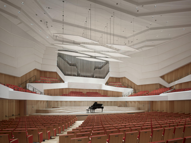 ������ �������� � �������� � �������������. ���� � Christian Gahl /gmp Architects