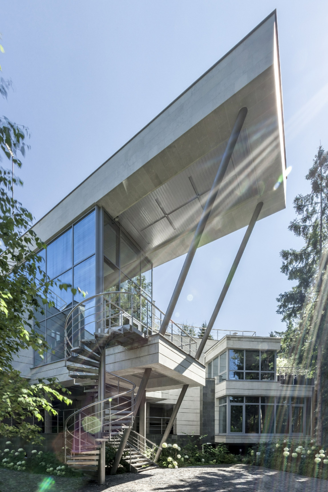 The ZEPPELIN residence � Studio of Roman Leonidov