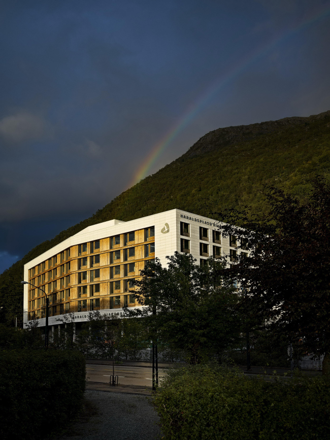 �������� ������������� � ����� �����. ���� � Joergen True