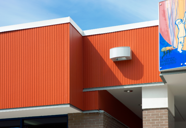 Hyde Creek Recreation Centre. �������� �������� ������ KMEW. ����������� ������������� ��������� ���-�����������