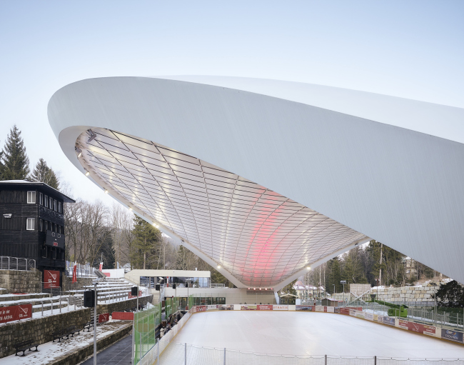 ������� ������� Schierker Feuerstein Arena. ���� � Michael Moser