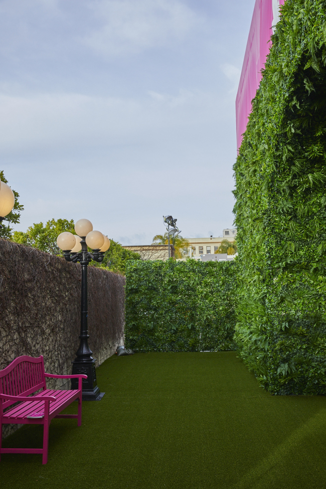 Frieze Los Angeles. ������ wHY. ���������� � Yoshihiro Makino