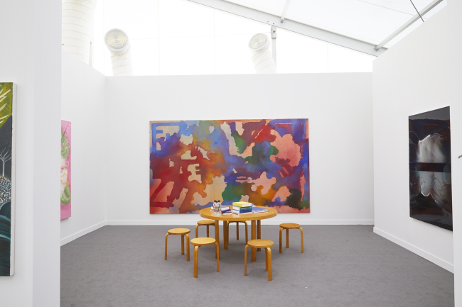 Frieze Los Angeles. ������ wHY. ���������� � Yoshihiro Makino
