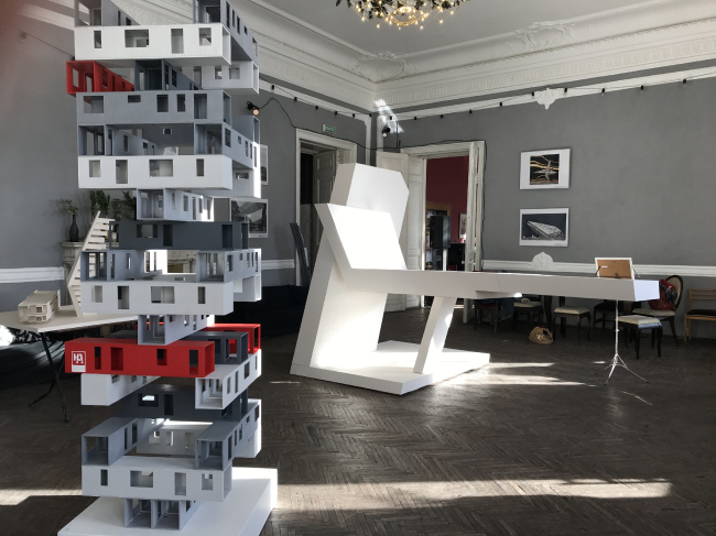 �������� ��������� � �������� ����