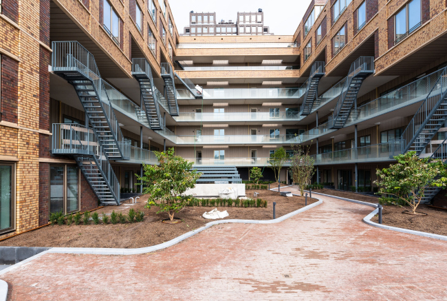 ����� �������� ������� �������� (Gershwin Brothers) � ����������. ���� � Tom Elst