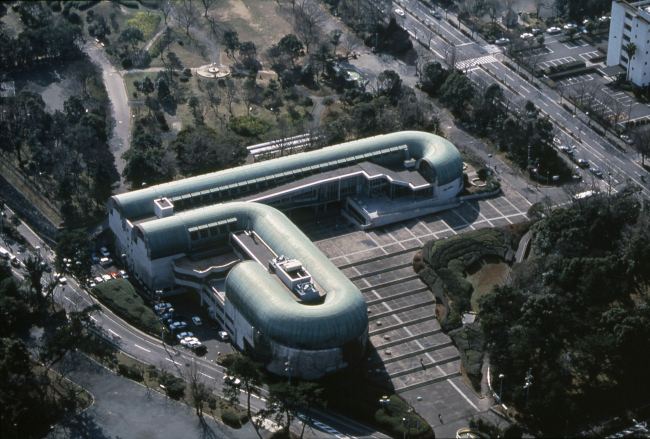 Центральная библиотека в городе Китакюсю (префектура Фукуока). 1974