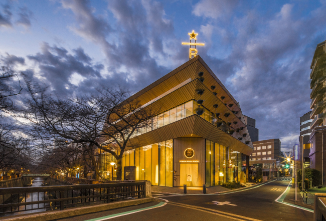Кофейня Starbucks Reserve Roastery