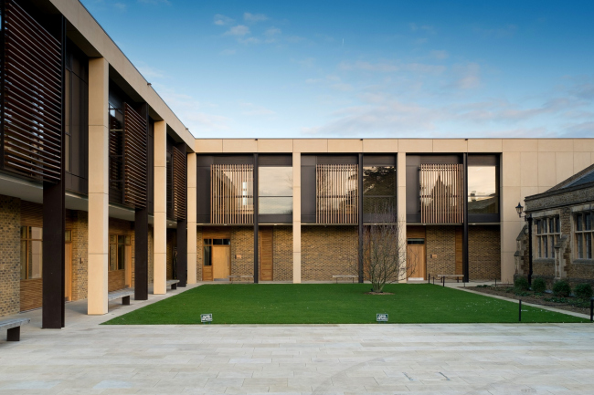 ����� ������ � ������������ ���� � ���������� ����� ����������