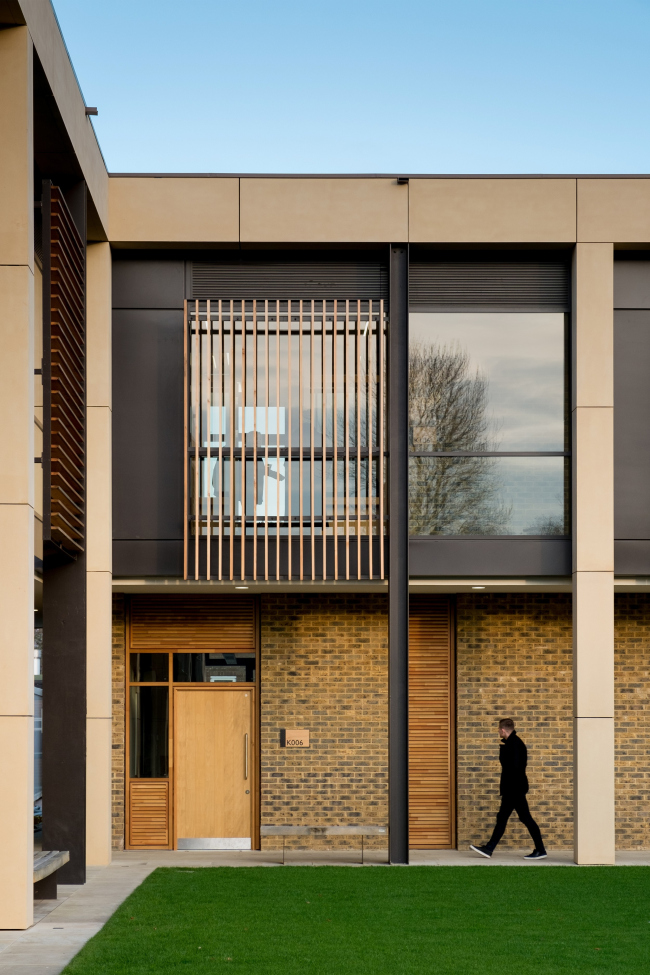 ����� ������ � ������������ ���� � ���������� ����� ����������