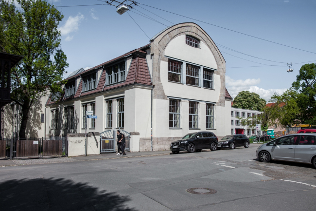 ����� ����������� ��������� � �������