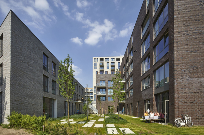 ����� �������� Space-S