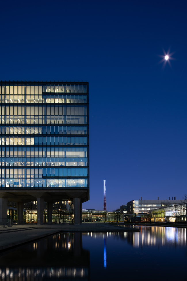 Atlas – главное здание Технического университета Эйндховена