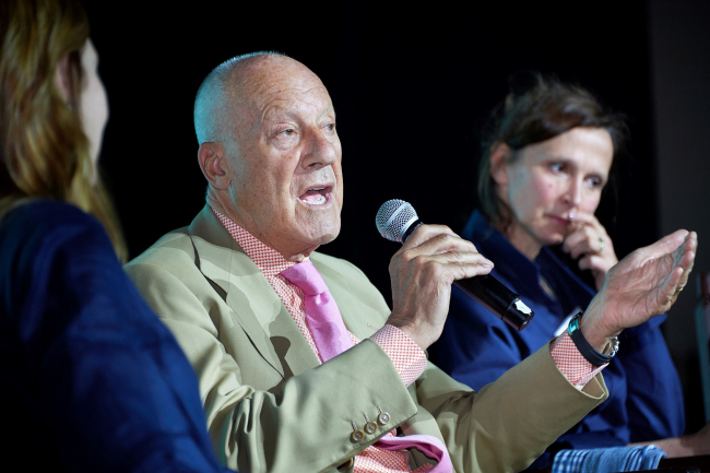 ���� ������ ������, ����� Foster + Partners