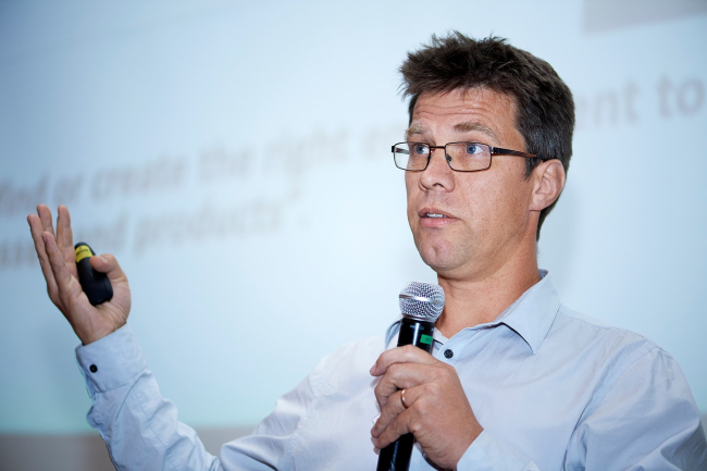 ���� ��� ������� (Leon van Paassen), ��������� ������������ �������
