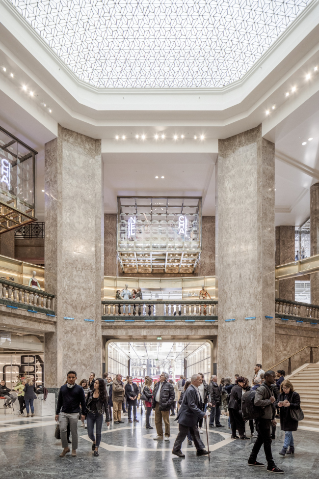 ����������� ��������� Galeries Lafayette �� ���������� �����