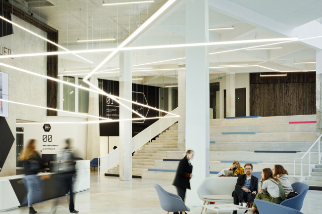 ���������� � ������� ����� Hexagone