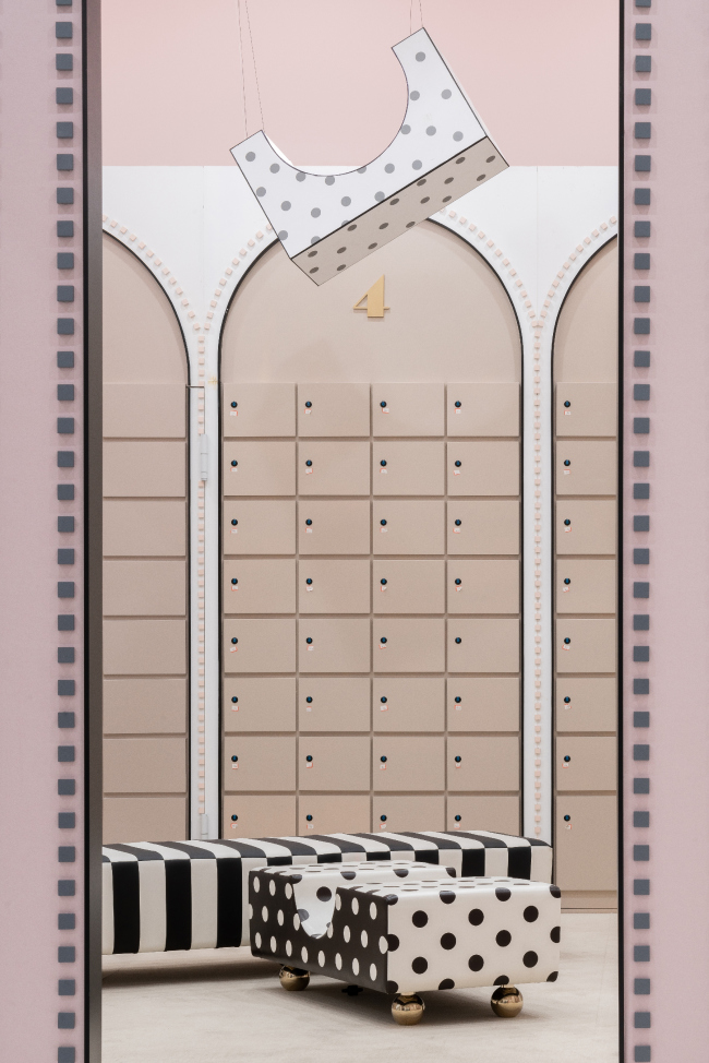 ����� �������� �������� Loong Swim Club � ������. ����������