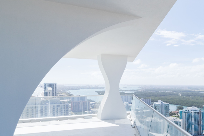 ����� Jade Signature