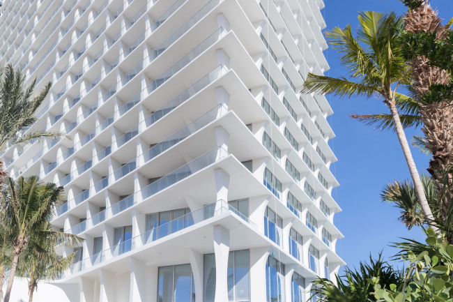 ����� Jade Signature