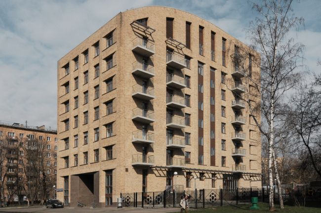 Plan. The housing complex Shchastye na Serpukhovke. View of the yard facade with balconies