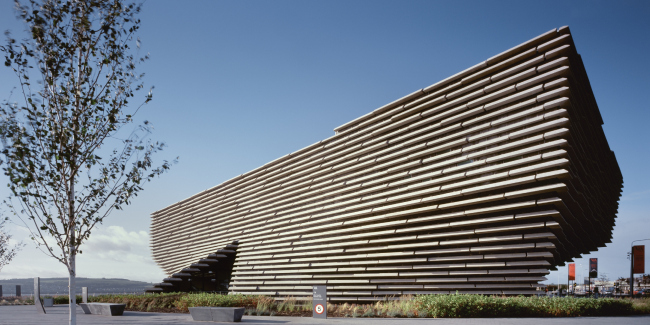 ������ ����� �������� � �������� � �����. 
Kengo Kuma & Associates + PiM.studio Architects + James F Stephen Architects