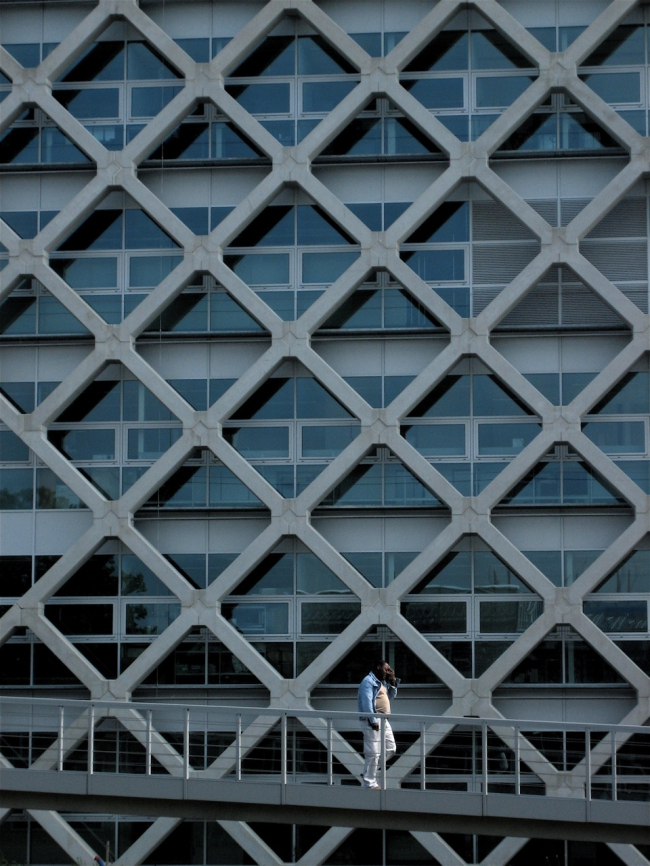 Корпус «Атлас». Фрагмент фасада. Фото: Rico via flickr.com. Лицензия CC BY-ND 2.0
