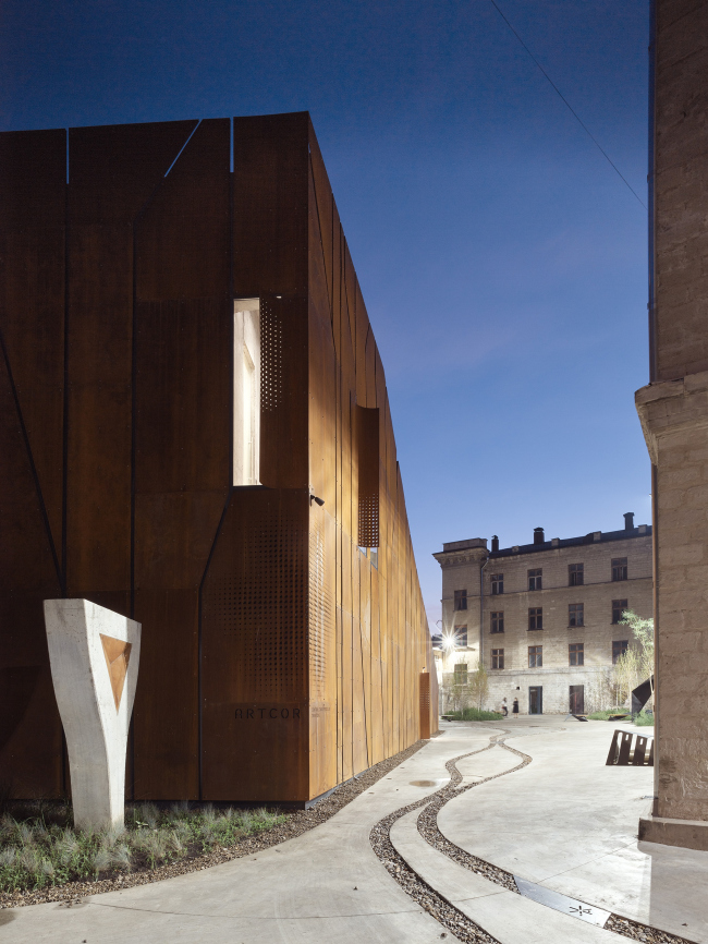 ����� ���������� ��������� ARTCOR � ��������