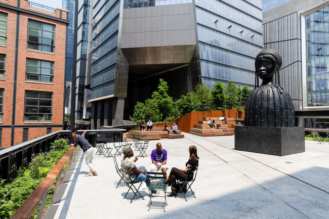 ���-����. ��������� ������� ������������� � The Spur