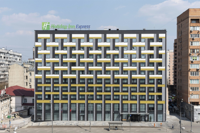  Holiday Inn Express . UNK project. 