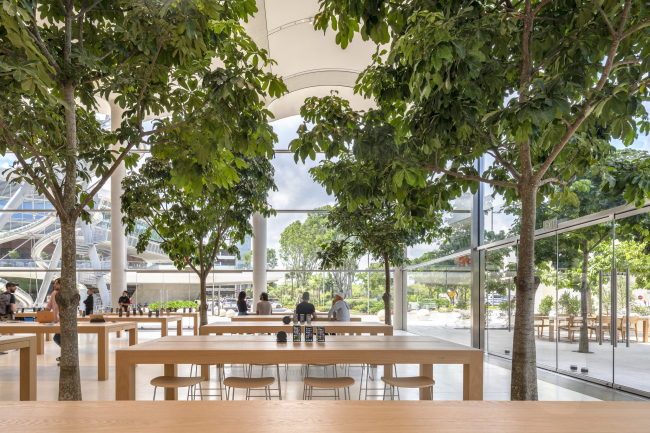 ������� Apple � �������� ������ Aventura Mall