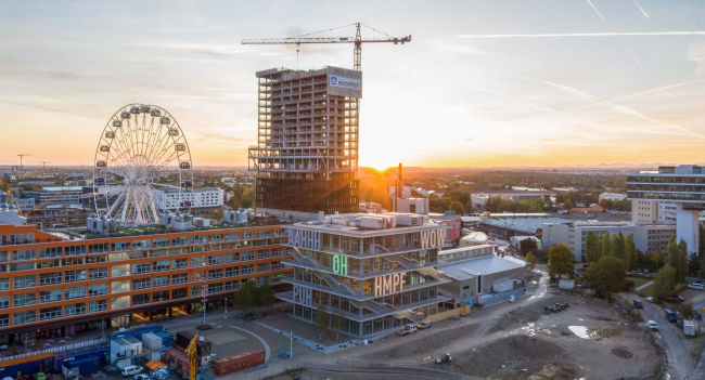 ������ WERK12