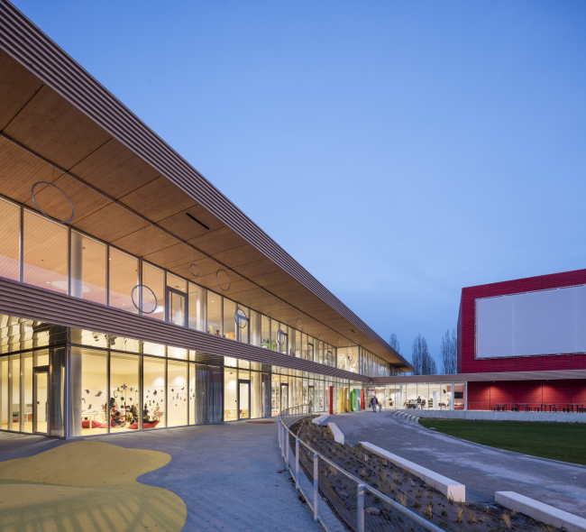 ������������ ����� Agora