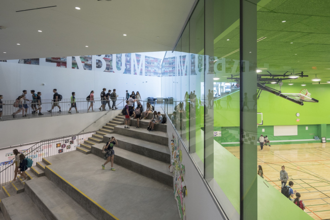 ����� The Heights