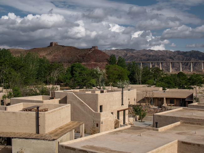 �����-����� Lost Villa