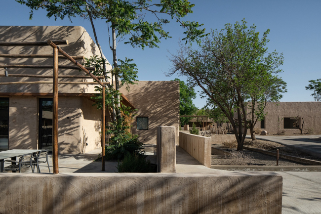 - Lost Villa