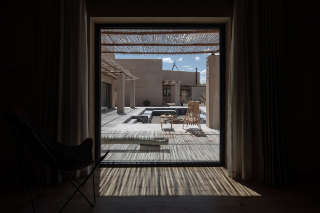 �����-����� Lost Villa