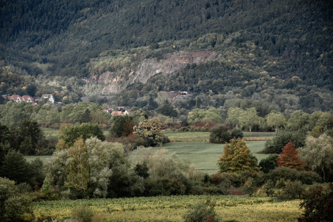 ������� Portes Bonheur � le Chemin des Carrières