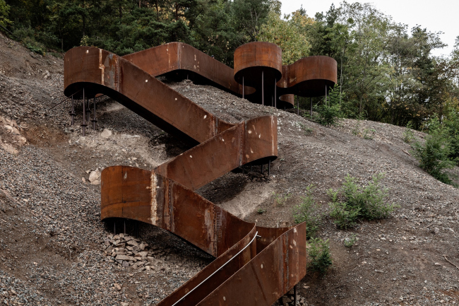 ������� Portes Bonheur � le Chemin des Carrières