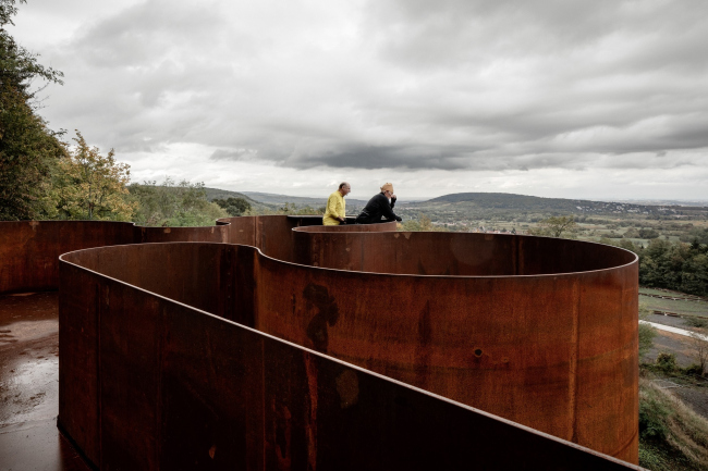 ������� Portes Bonheur � le Chemin des Carrières