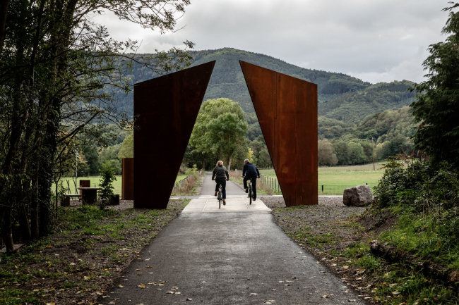 ������� Portes Bonheur � le Chemin des Carrières